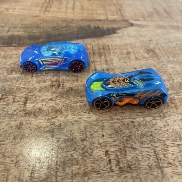 2014 Mattel Hot Wheels RD-03 Cast Model Race Car Blue Accelerators High Voltage - Picture 2 of 8